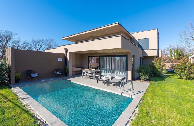 Apartment near Sea with Pool in Istria