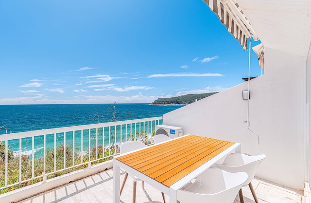 Apartment 'Oásis' with Sea View, Wi-Fi and Air Conditioning