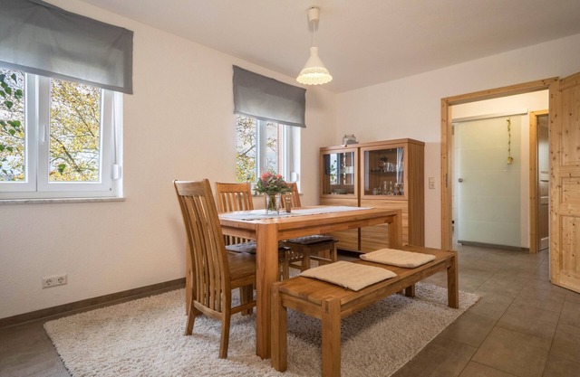 Apartment "Obsthof Schäfler" on Farm with Mountain View & Garden