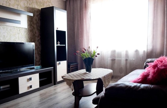 Apartment On Prospekt Kosmonavtov
