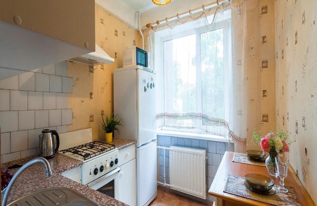 Apartment on Svetlanovsky 40