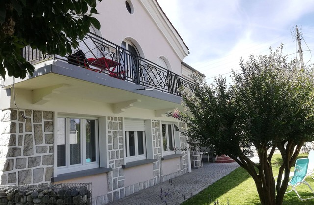 Apartment on the ground floor in Villa.