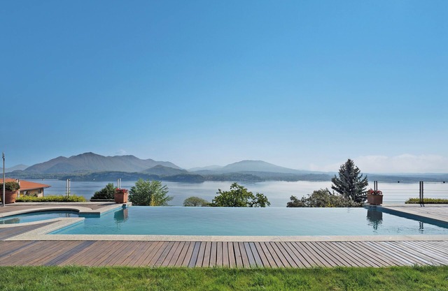 Apartment 'Paola's' with Lake View, Private Pool and Wi-Fi