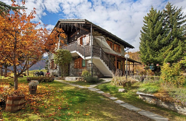 Apartment 'Piccolo Paradiso' with Mountain View, Private Garden and Wi-Fi