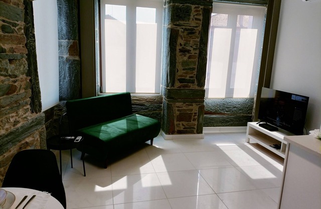 Apartment 'Valley Apartamentos T1' with Mountain View, Wi-Fi and Air Conditioning
