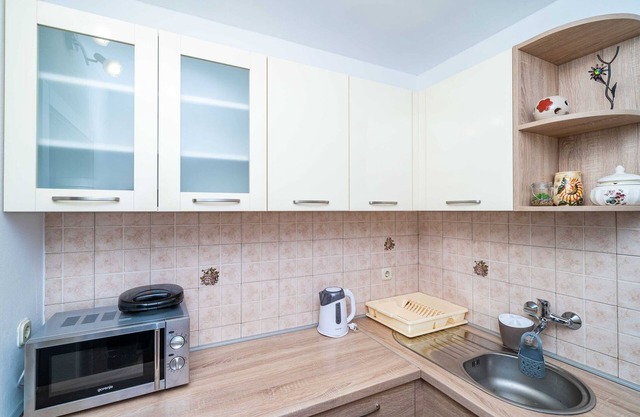 Apartment & Rooms Papa - Premium Double or Twin Room with Balcony and Partial Sea View (Soba 2)