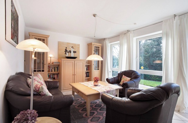 Apartment 'Schoeneberg' with Private Terrace, Private Garden and Wi-Fi
