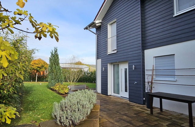 Apartment 'Schwarz' with Private Terrace and Wi-Fi