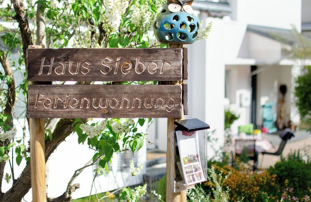 Apartment 'Sieber' with Shared Pool, Private Terrace and Wi-Fi