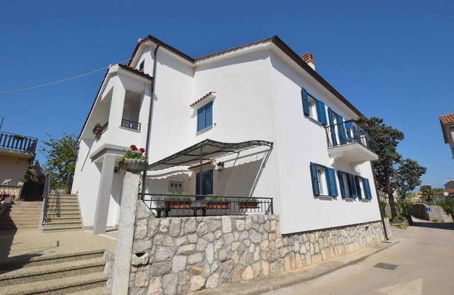 Apartment Silvijo 1 near Sea