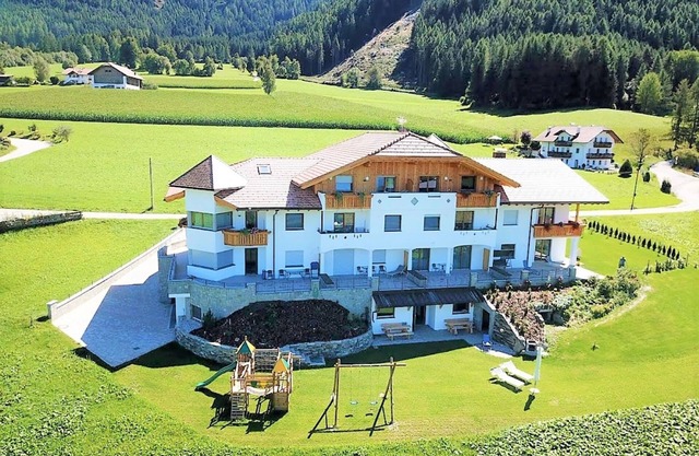 Apartment "Stefansdorf Wohnung 6" with Mountain View, Wi-Fi, Garden, Balcony & BBQ