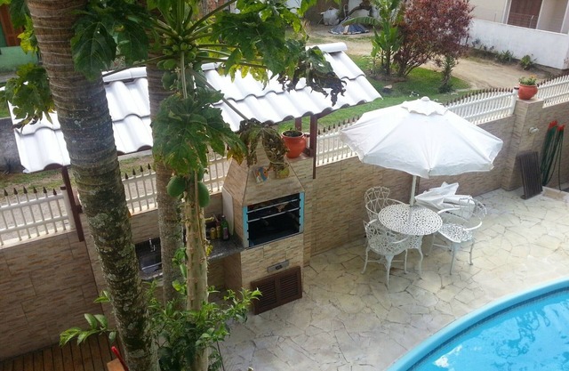 Apartment suite and room-air pool cond-