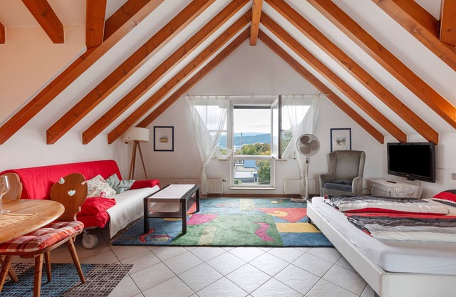 Apartment 'Tetto Piccolo' with Shared Garden and Wi-Fi