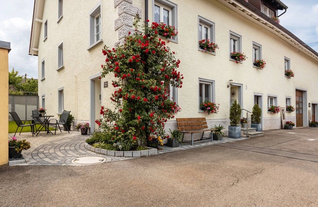 Apartment 'Thoma' with Private Terrace, Private Garden and Wi-Fi