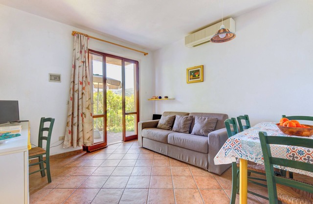 Apartment 'Trilocale Bonalaccia 1' with Shared Pool and Wi-Fi