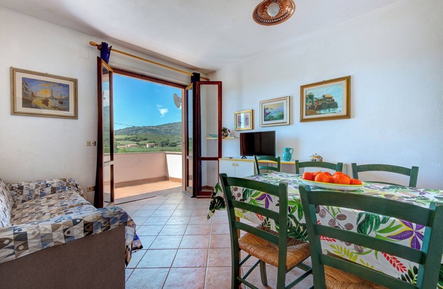 Apartment 'Trilocale Bonalaccia 2' with Shared Pool, Private Terrace and Wi-Fi