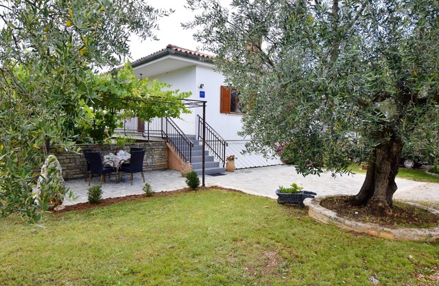 Apartment Umag-Savudrija, air conditioning, washing machine Wifi terrace garden