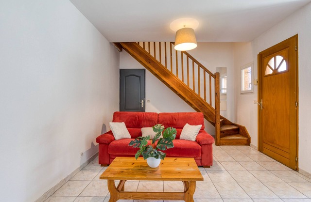 Apartment 'Villa F4 Montpellier - Ovalie' with Private Garden