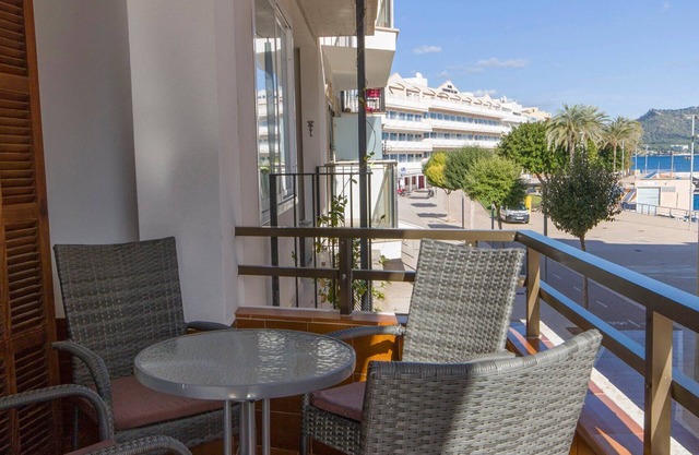 Apartment 'Vives Ref 9002' with Sea View, Wi-Fi and Air Conditioning