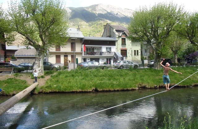 Apartment with closed bicycle storage and WIFI - Center of Bourg D'oisans