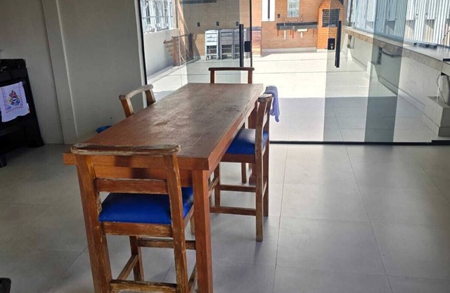 Apartment with bathroom in the center of Belém, close to Praça da República.