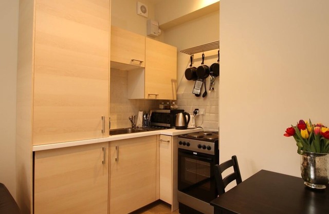 Apartment with Garden View at Hendford Apartments