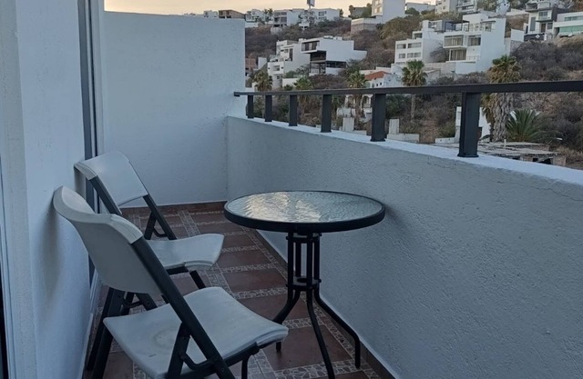 Apartment with private entrance and access to roof garden