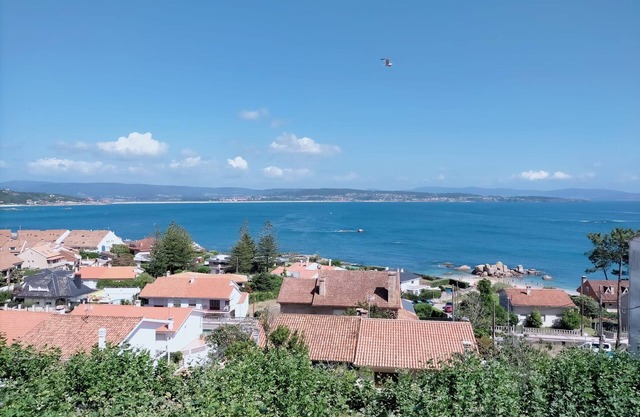 Apartment with sea views.
