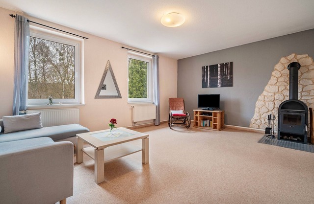 Apartment 'Wohnung 4' with Shared Garden