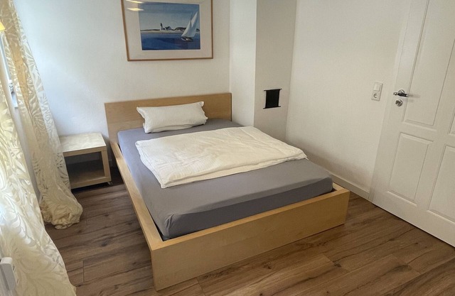 Apartment 'Zimmer 2' with Shared Garden and Wi-Fi