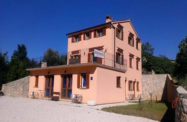 Apartments Barbara with Swimming Pool - Three Bedroom Apartment with Swimming Pool