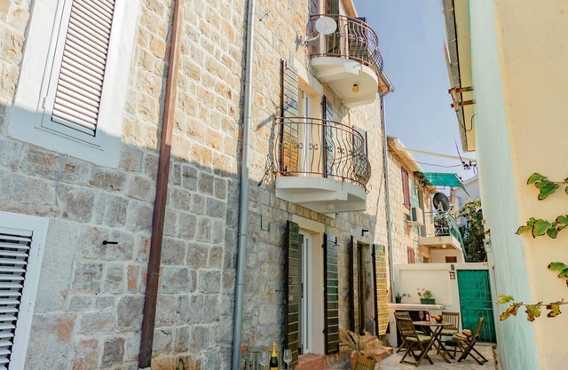 Apartments Bigovo Veljic