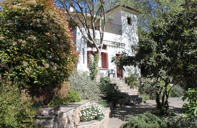APHROULA'S APARTMENT - for 2 - 4 persons in a beautiful, quiet corner of Greece