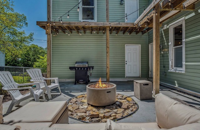 Appalachian Suite In Town!- The Grand Castalian Inn B&B