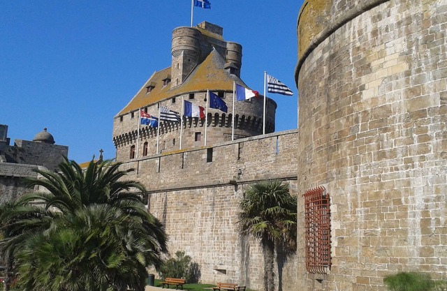 APPART 89m2 bright INTRA-MUROS - ST MALO- Wifi