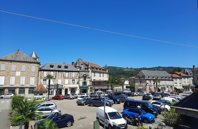 Appartement Avec Belle Vue, Très Proche du Centre de Bealieu