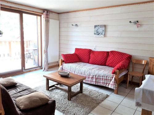 Appartement 2* spacieux au 2ème étage, centre village, proche commerces et pistes, gamme "Confortable" - FR-1-618-7