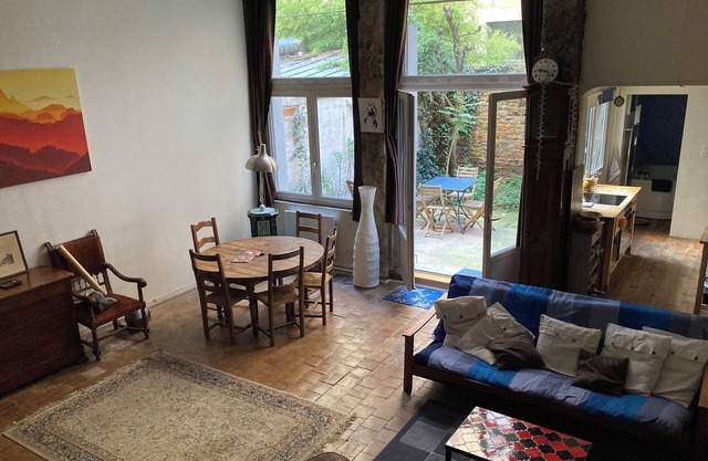 Appartement Canut au coeur des Pentes de la Croix-Rousse - Ideal for 1-3 people