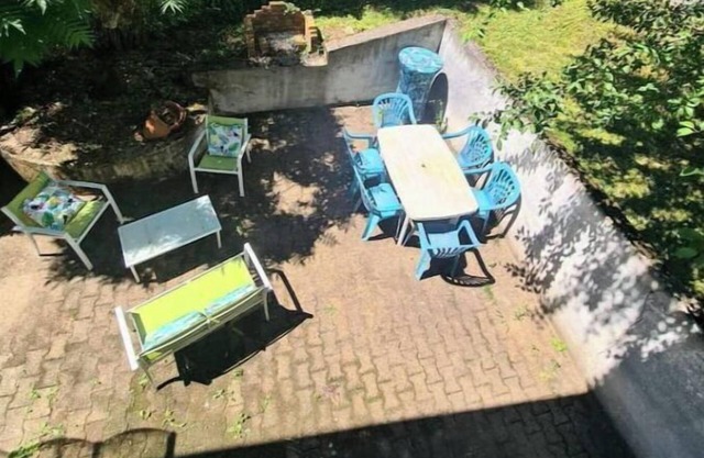 APPARTEMENT CENTRE VILLE TERRASSE JARDIN GARAGE Chez Priscilla