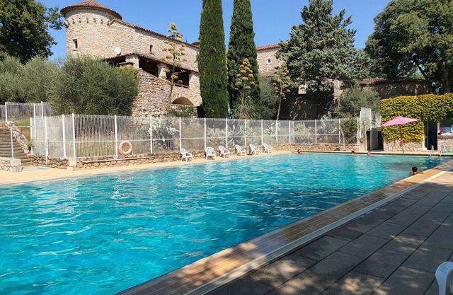 Appartement Confortable au Calme | Parking Gratuit