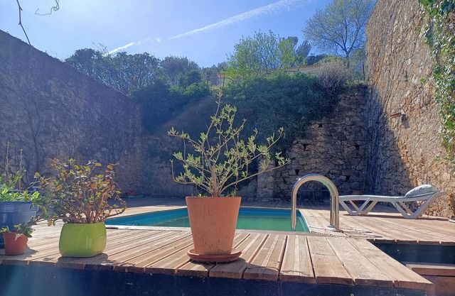 Appartement Confortable de 33 m2, Piscine Disponible aux Beaux Jours. Terrasse