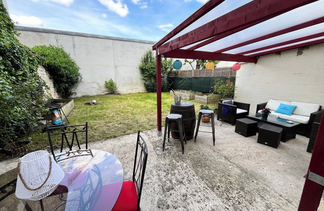 Appartement Cosy au Coeur des Maisons de Champagne Avec Jardin Privé de 110m2