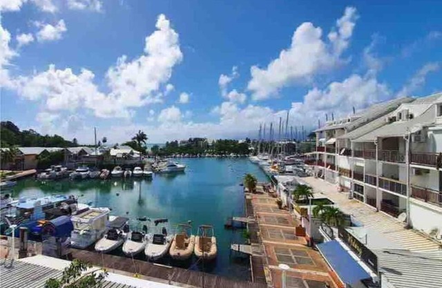 Appartement de Standing vue mer sur la Marina