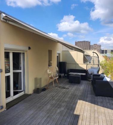 Appartement en attique Strasbourg ville proche gare Halles