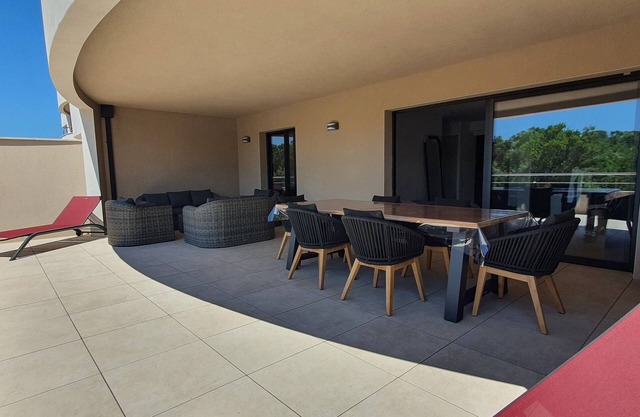 Appartement de Standing Neuf Avec Terrasse de 47m2 à 300m de la Plage D'agosta
