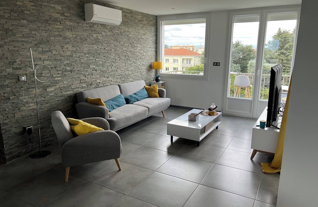 Appartement Lumineux Avec vue sur la Montagne