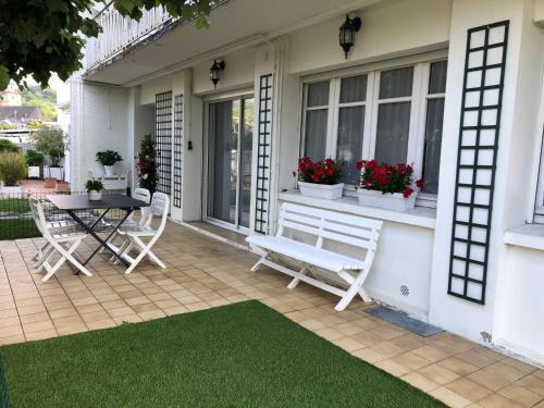 APPARTEMENT PLAIN-PIED Terrasse Jardin Parking