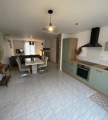 Appartement tout équipé 2 chambres + jardin
