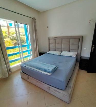 Appartement vue sur piscine lilia aljabal