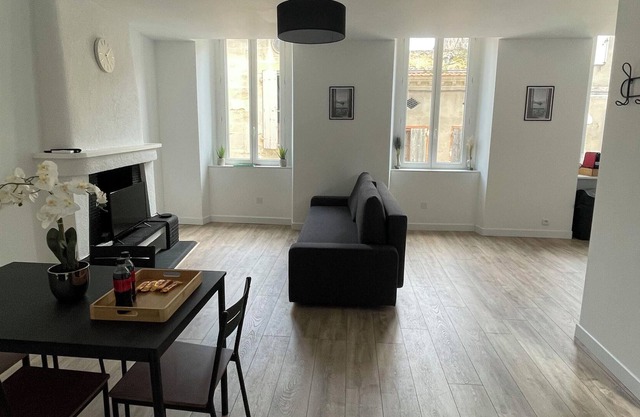 Appartement1 Lumineux Climatiser Centre Blaye
